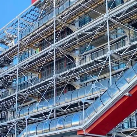 Pompidou Centre *