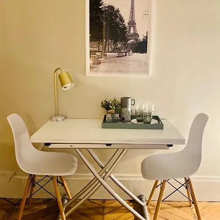 Homestay Pompidou Centre *
